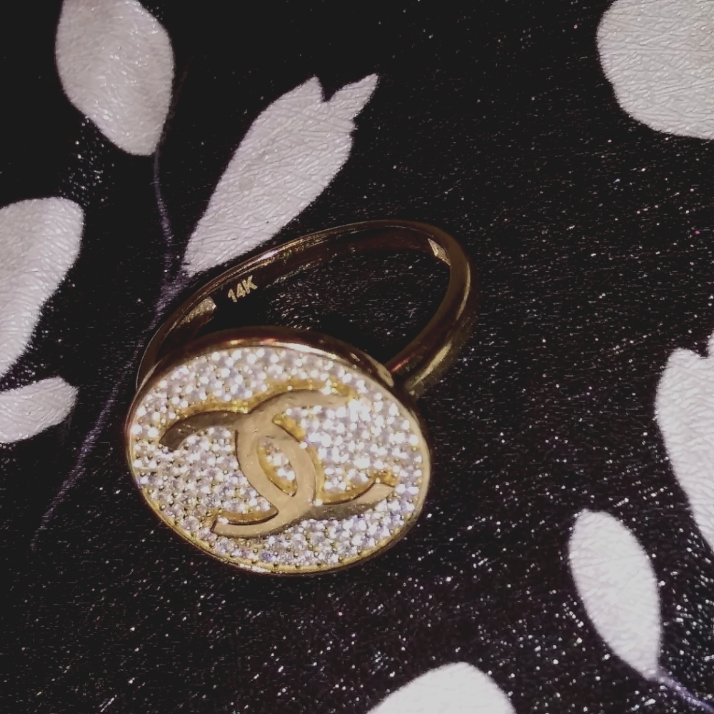 SOLID GOLD RING